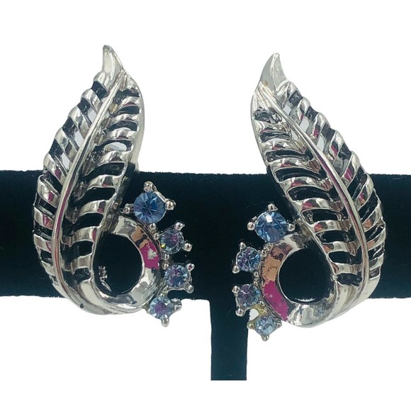 Vintage CORO Blue Rhinestone Silver Brushed and Polished Clip Earrings - Picture 8 of 9